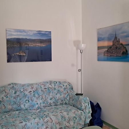 Appartamento Casa Di Andrea Albenga Esterno foto