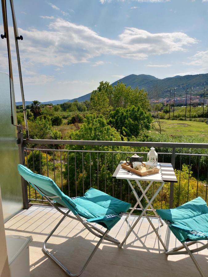 Appartamento Casa Di Andrea Albenga Esterno foto